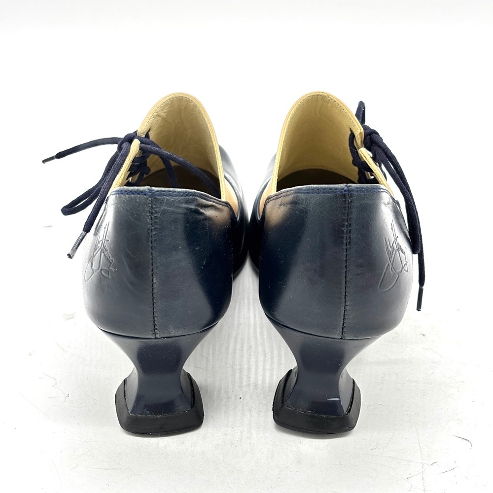 John Fluevog Wearever Merci Navy Beige Leather Heels - Picture 4 of 8